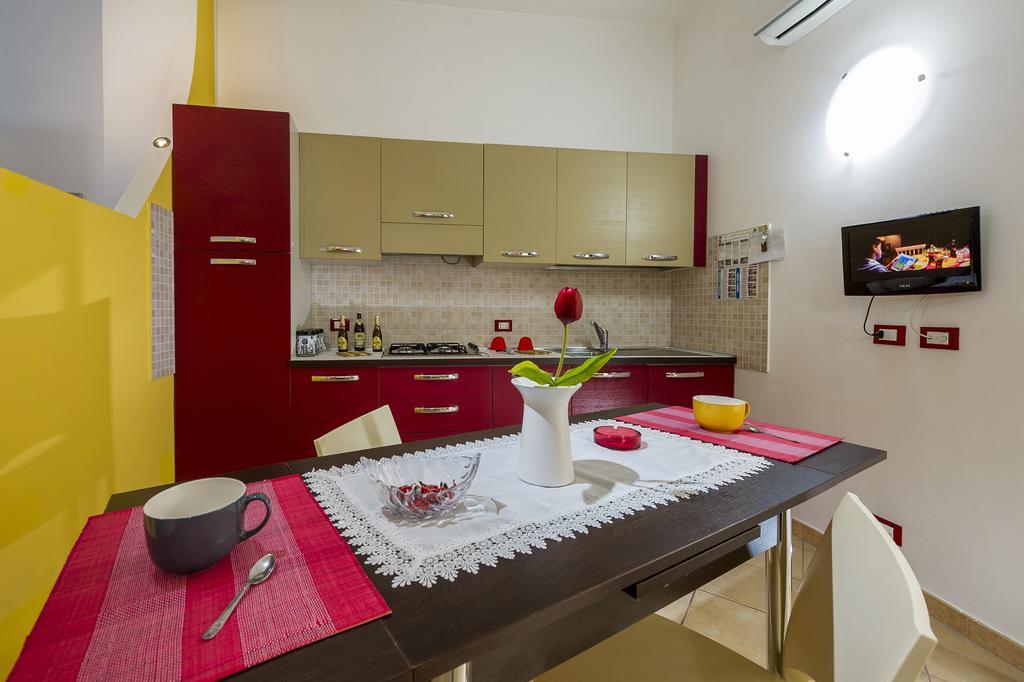 L'Accogliente Apartment Castellammare del Golfo Luaran gambar