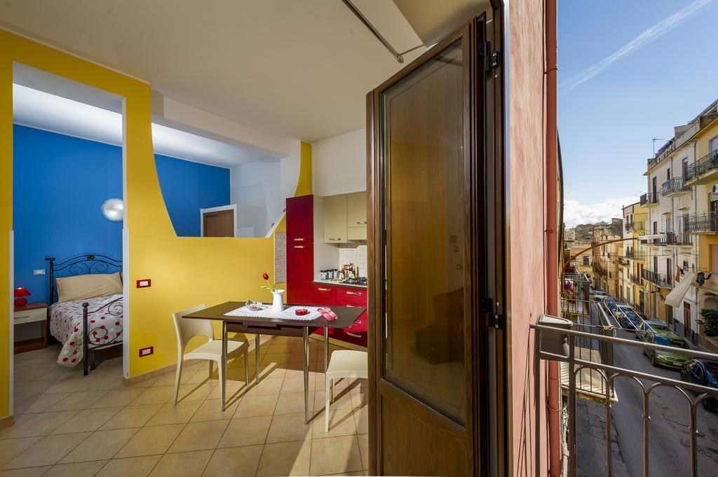 L'Accogliente Apartment Castellammare del Golfo Luaran gambar